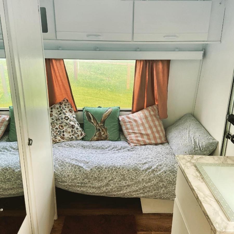 Cosy Caravan At Carrigeen Glamping Kilkenny Esterno foto