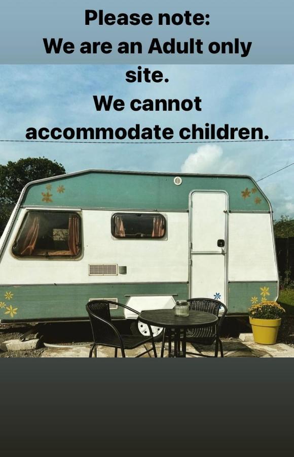 Hotel Cosy Caravan At Carrigeen Glamping Kilkenny Esterno foto