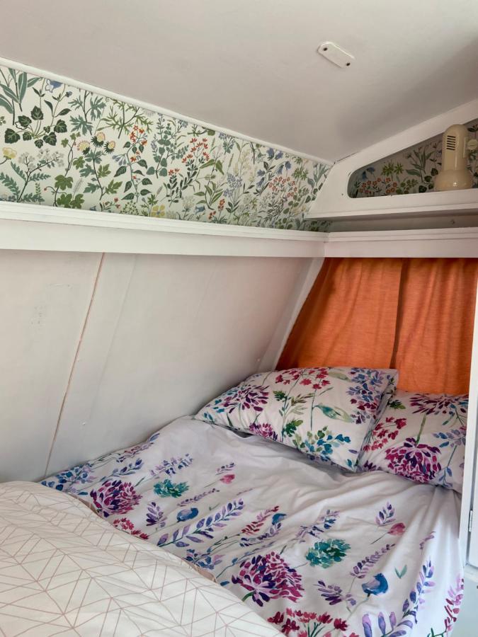 Hotel Cosy Caravan At Carrigeen Glamping Kilkenny Esterno foto
